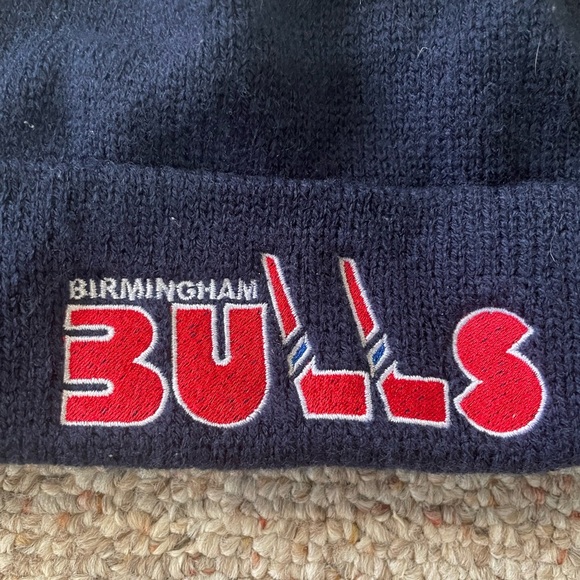 Birmingham Bulls Hockey Knit Beanie with Pom Winter Navy White Red Emblem EUC - Picture 2 of 5